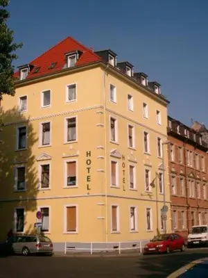 Das Gebäude in dem sich das Hotel befindet