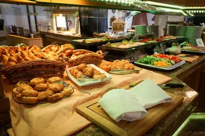 Essen im Hotel oder in der Nähe