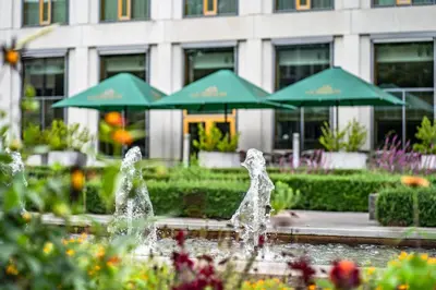 Ein Garten an der Unterkunft Novotel Karlsruhe City