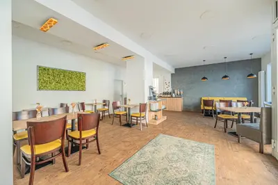 Ein Restaurant oder anderes Speiselokal in der Unterkunft Hotel Gute Hoffnung Pforzheim