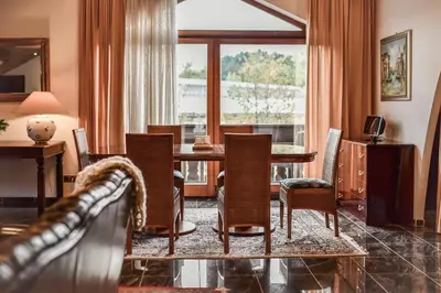 Ein Sitzbereich in der Unterkunft Hotel-Restaurant Barbarossahof