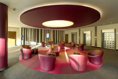 Ein Sitzbereich in der Unterkunft Dorint Kongresshotel Mannheim