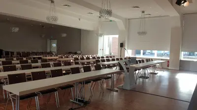 Der Geschäftsbereich oder Konferenzraum in der Unterkunft Halber Mond