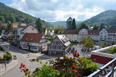 Ein allgemeiner Bergblick oder ein Berglick von des Hotels aus