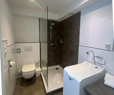 Ein Badezimmer in der Unterkunft PANORAMA HOTEL in Neustadt an der Weinstraße