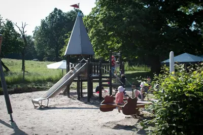 Ein Kinderspielbereich in der Unterkunft Hotel Bremerhof