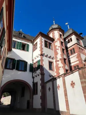 Das Gebäude in dem sich die Ferienwohnung befindet