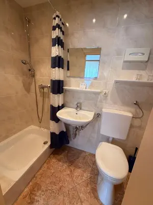 Ein Badezimmer in der Unterkunft Hotel Europa Pforzheim