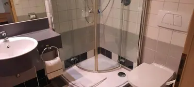 Ein Badezimmer in der Unterkunft Hotel Ifen