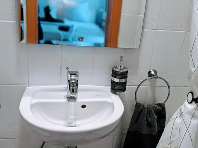 Ein Badezimmer in der Unterkunft LENASTAY l Tiny Apartment in Top Location