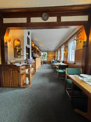 Ein Restaurant oder anderes Speiselokal in der Unterkunft Hotel Kull von Schmidsfelden