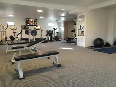 Das Fitnesscenter und/oder die Fitnesseinrichtungen in der Unterkunft Wincent Hotel GmbH