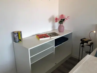 Ein Bett oder Betten in einem Zimmer der Unterkunft großes Appartement mit Aussichtsbalkon