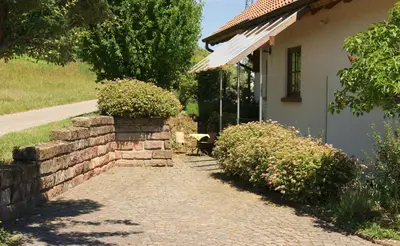 Das Gebäude in dem sich die Ferienwohnung befindet
