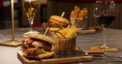 Essen im Hotel oder in der Nähe