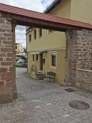 Das Gebäude in dem sich die Ferienwohnung befindet