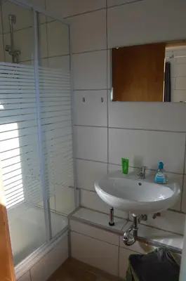 Ein Badezimmer in der Unterkunft Oberzent-Hostelstyle nur für aktive Touristen