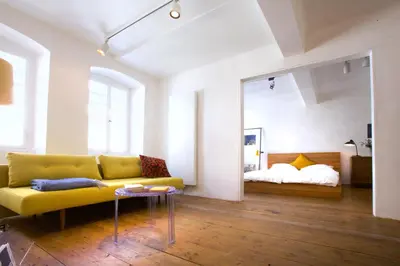 Ein Sitzbereich in der Unterkunft Boutique-Ferienwohnung im alten Weinhaus Moser