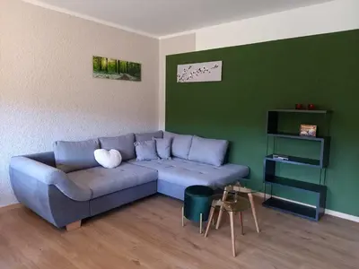 Ein Sitzbereich in der Unterkunft Ferienwohnungen Nibelungenwald