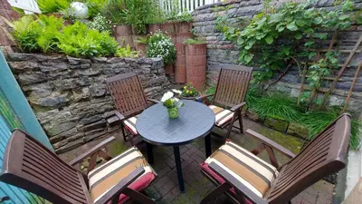 Ein Garten an der Unterkunft Apartment de luxe 73 qm mit 3 Zimmer und Terrasse