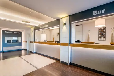 Lobby/Rezeption in der Unterkunft Hotel Newton Heilbronn