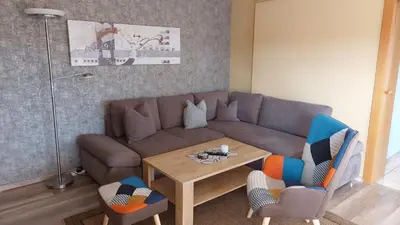 Ein Sitzbereich in der Unterkunft Ferienwohnung Sonja Sinsheim