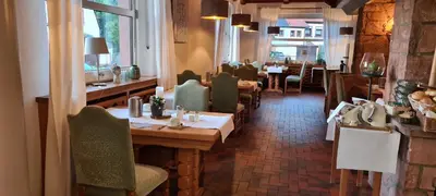 Ein Sitzbereich in der Unterkunft Waldhotel Felsentor