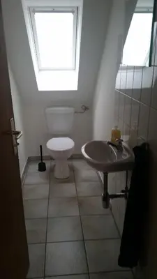 Ein Badezimmer in der Unterkunft KiRoom Eberstadt 1