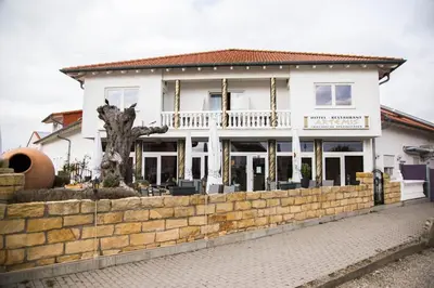 Das Gebäude in dem sich das Hotel befindet