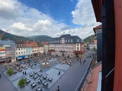 Ein allgemeiner Bergblick oder ein Berglick von der Ferienwohnung aus