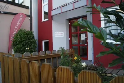 Das Gebäude in dem sich das Hotel befindet