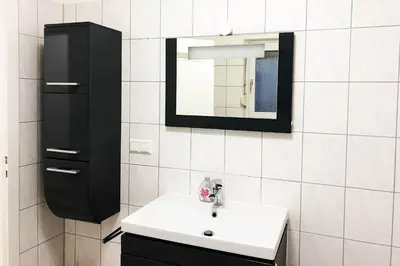 Grundriss der Unterkunft 3 Zimmer Apartment mit Küche, TV & WLAN
