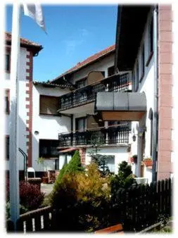 Das Gebäude in dem sich das Hotel befindet
