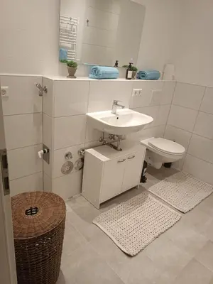Ein Badezimmer in der Unterkunft L8 Street - Gneisenaustraße 9