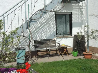 Ein Garten an der Unterkunft Apartement am Kirschbaum