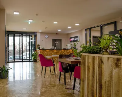 Ein Restaurant oder anderes Speiselokal in der Unterkunft Work & Sleep Boardinghouse Mannheim