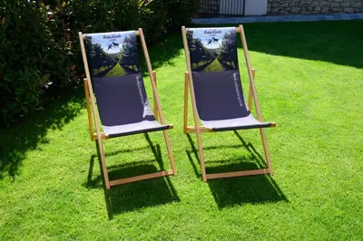 Ein Garten an der Unterkunft Gästehaus zum Weintraum