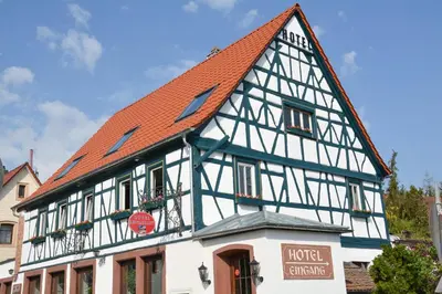 Das Gebäude in dem sich die Pension befindet