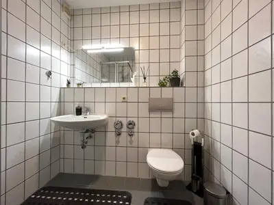 Ein Badezimmer in der Unterkunft Einzigartiges Apartment in toller Altstadt by Rabe - Smart-TV, Netflix, Innenhof