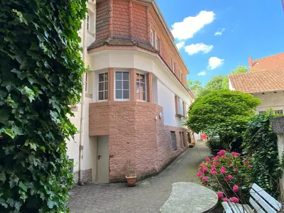 Das Gebäude in dem sich die Ferienwohnung befindet