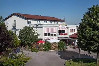 Das Gebäude in dem sich das Hotel befindet