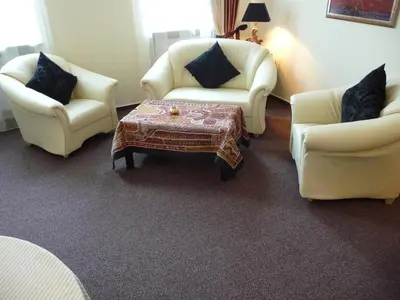 Ein Sitzbereich in der Unterkunft Hotel Kleine Festung Germersheim