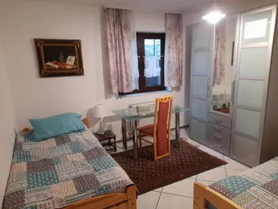 Ein Bett oder Betten in einem Zimmer der Unterkunft Gemütliche Unterkunft für Handwerker und Monteure