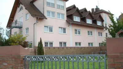 Das Gebäude in dem sich das Hotel befindet
