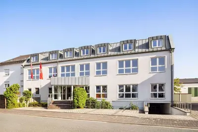 Das Gebäude in dem sich das Hotel befindet