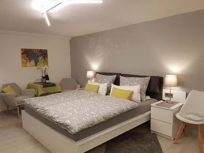 Ein Bett oder Betten in einem Zimmer der Unterkunft Gästezimmer-Apartment Heidi Hönl