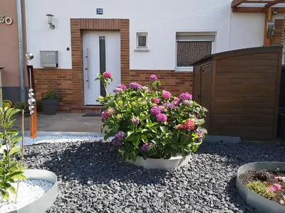 Ein Garten an der Unterkunft Ferienwohnung Palatina Annweiler