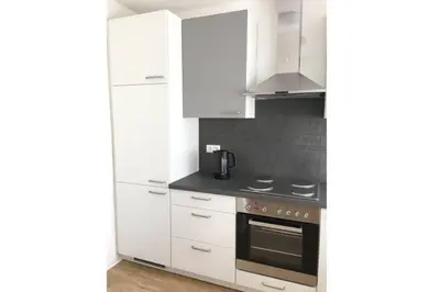 Küche/Küchenzeile in der Unterkunft Hell Modern Gemütlich Großes 1 Zimmer Apartment Ilvesheim
