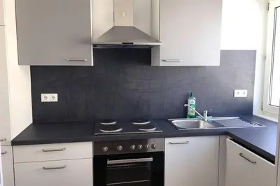Küche/Küchenzeile in der Unterkunft Hell Modern Gemütlich Großes 1 Zimmer Apartment Ilvesheim