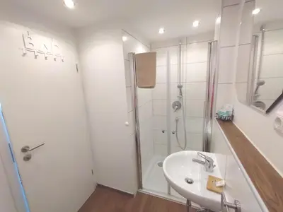 Ein Badezimmer in der Unterkunft Das Mini-Haus im Herzen Großostheims